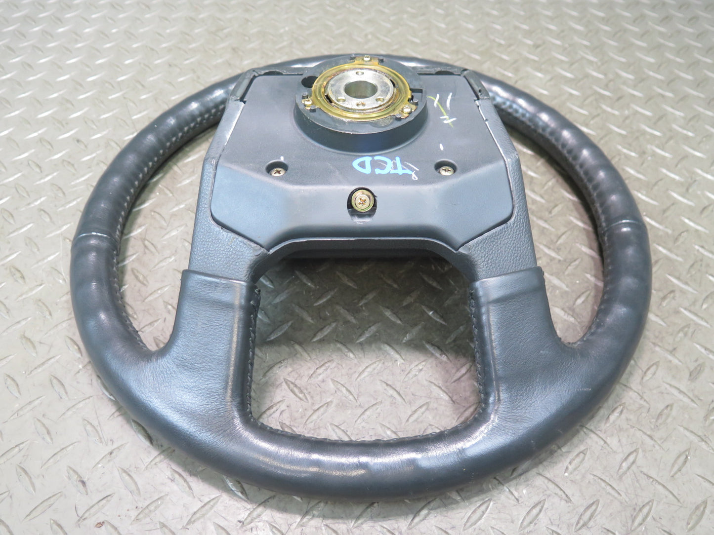 85-86 Toyota Cressida MX73 Leather Steering w Horn Pad Gray 45K Miles OEM