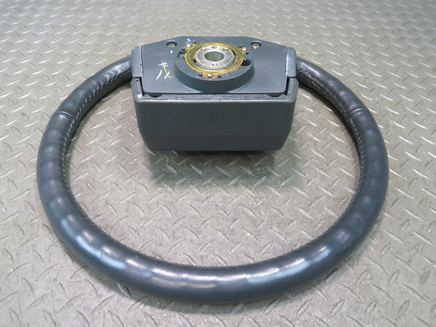 85-86 Toyota Cressida MX73 Leather Steering w Horn Pad Gray 45K Miles OEM