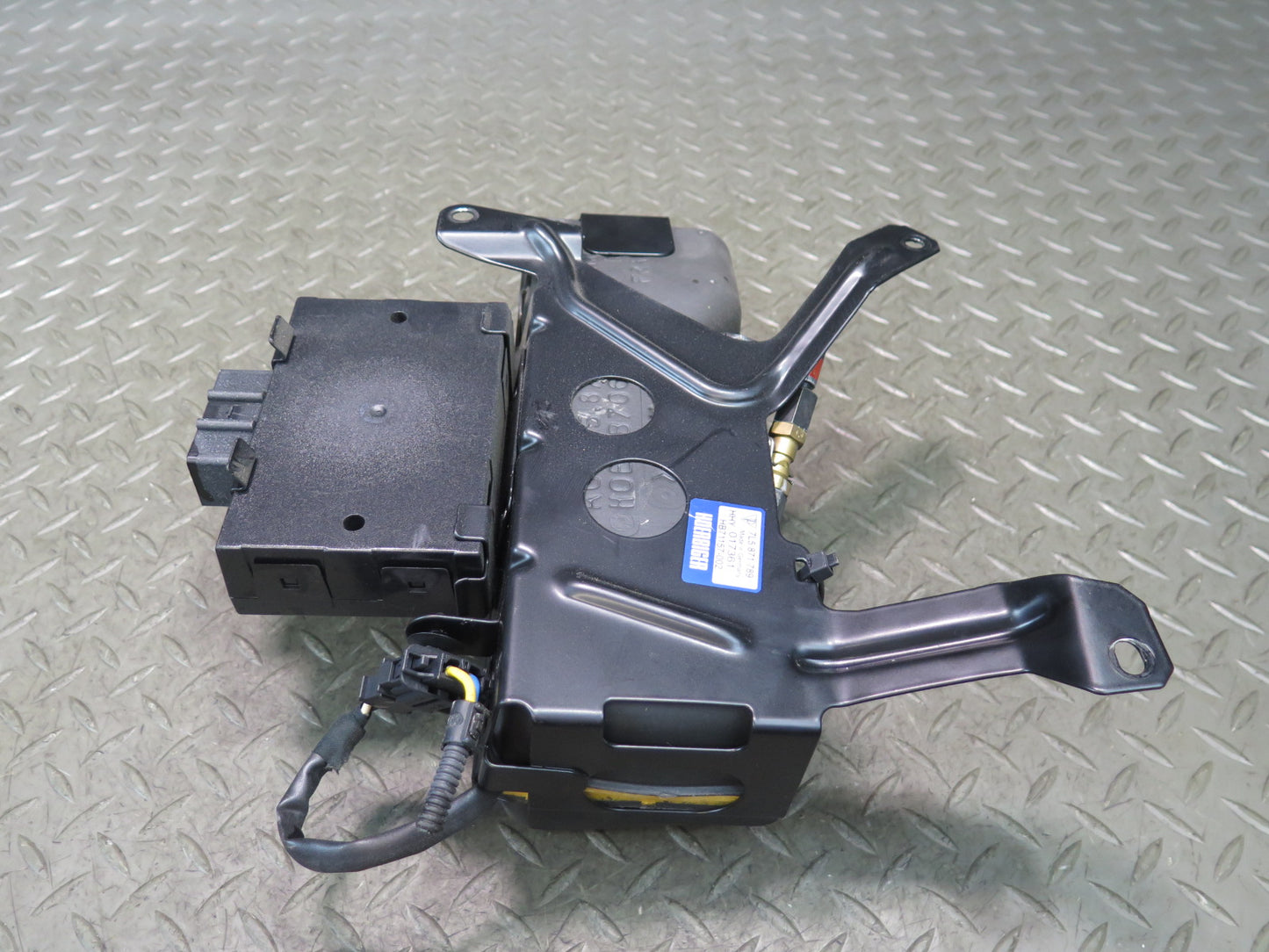 2008-2010 Porsche Cayenne 957 Rear Tailgate Trunk Lid Hydraulic Pump Motor