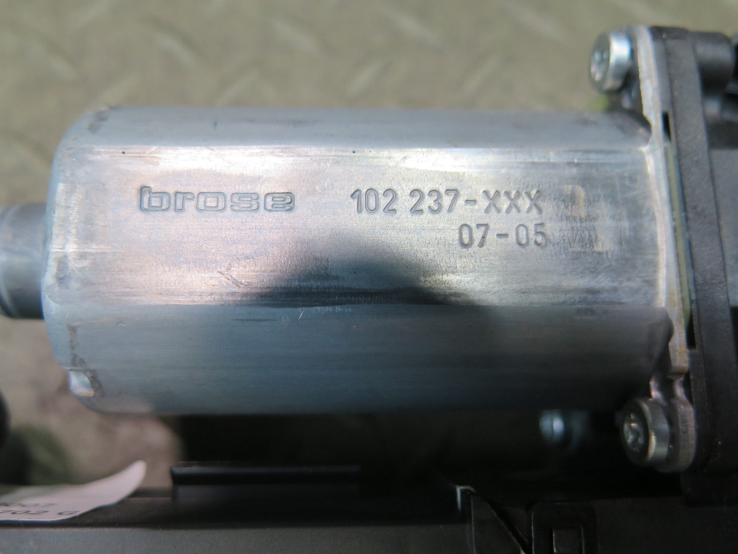 2003-2010 Porsche Cayenne 957 Front Right Door Window Motor 3D1959792E