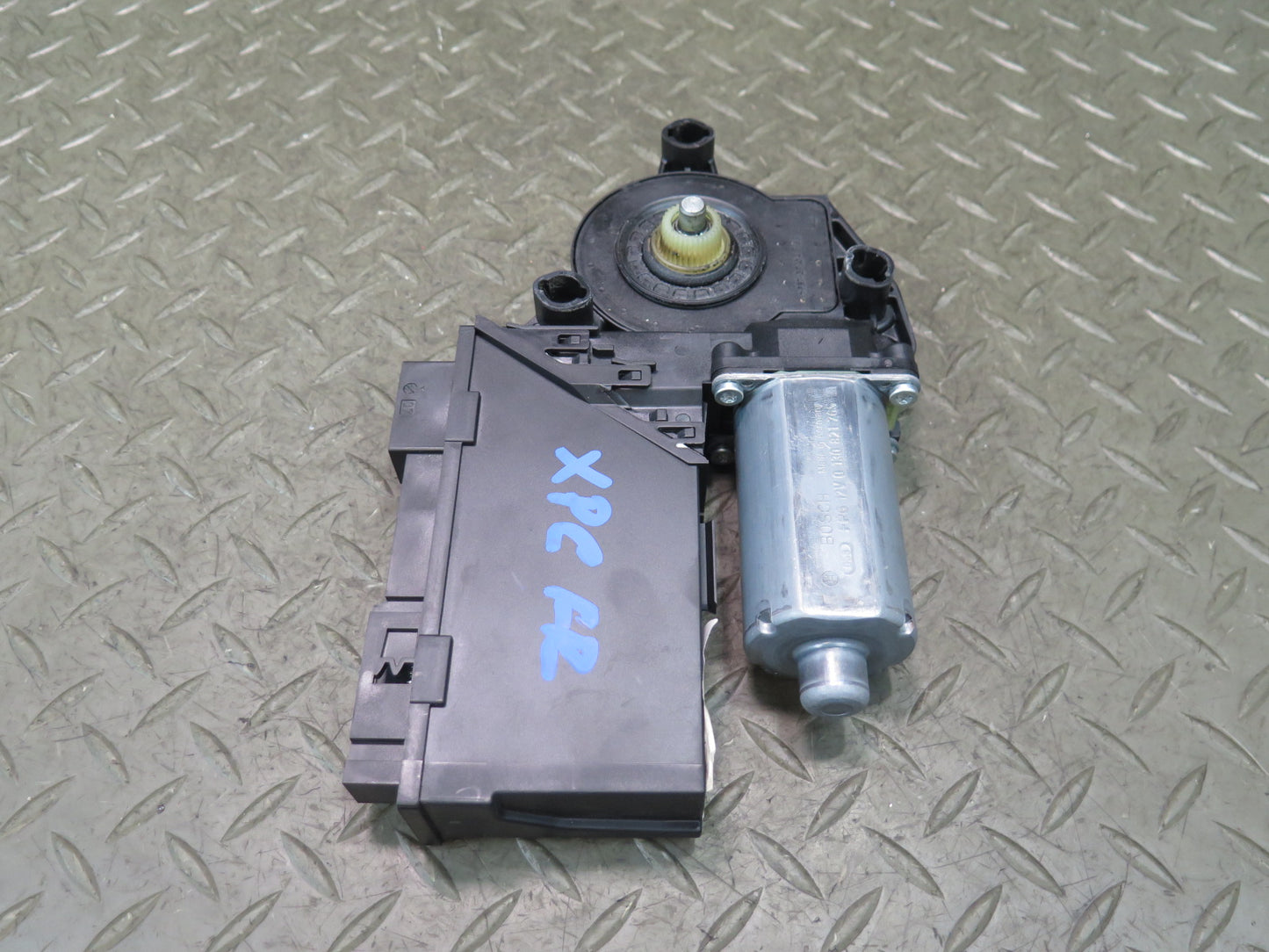 2003-2010 Porsche Cayenne 957 Front Right Door Window Motor 3D1959792E