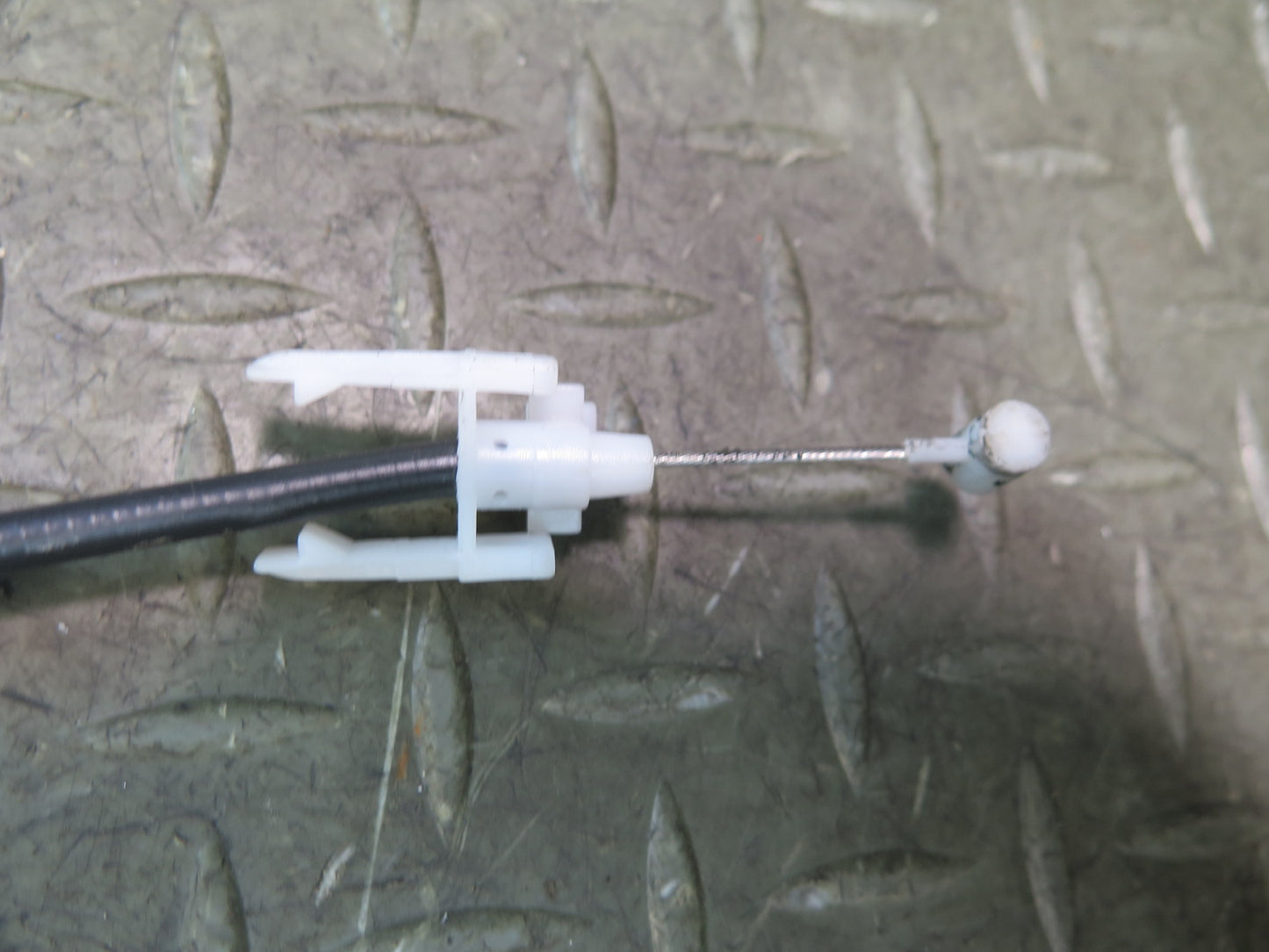 2003-2010 Porsche Cayenne 957 Front Left Door Lock Latch Actuator