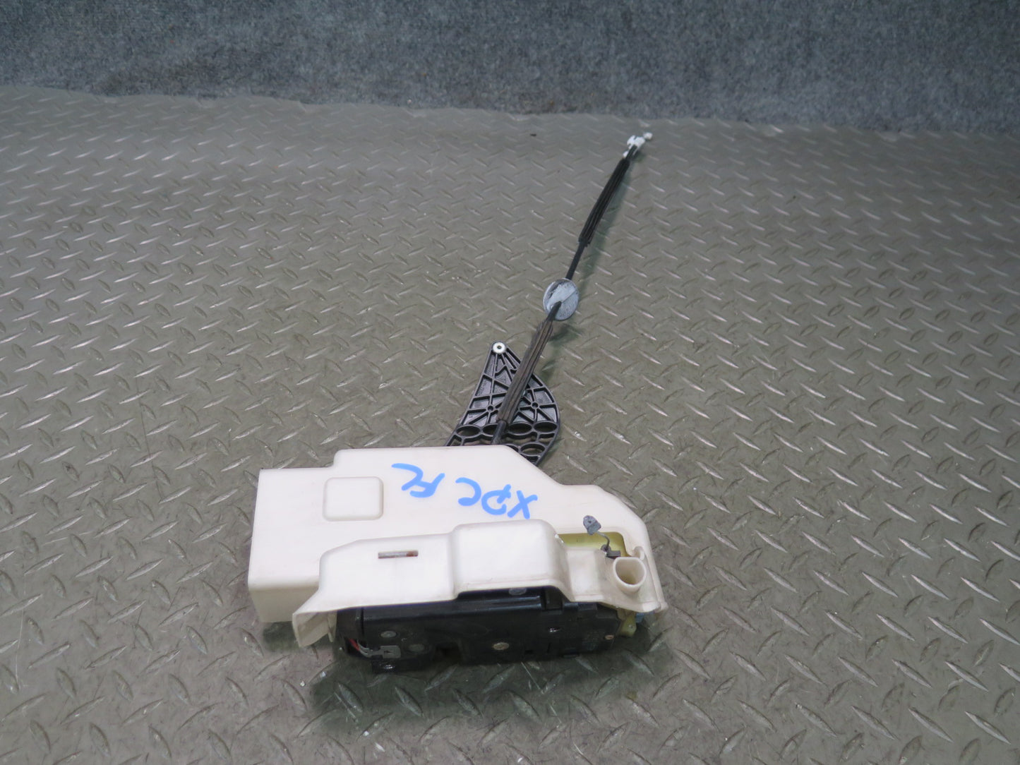 2003-2010 Porsche Cayenne 957 Front Left Door Lock Latch Actuator