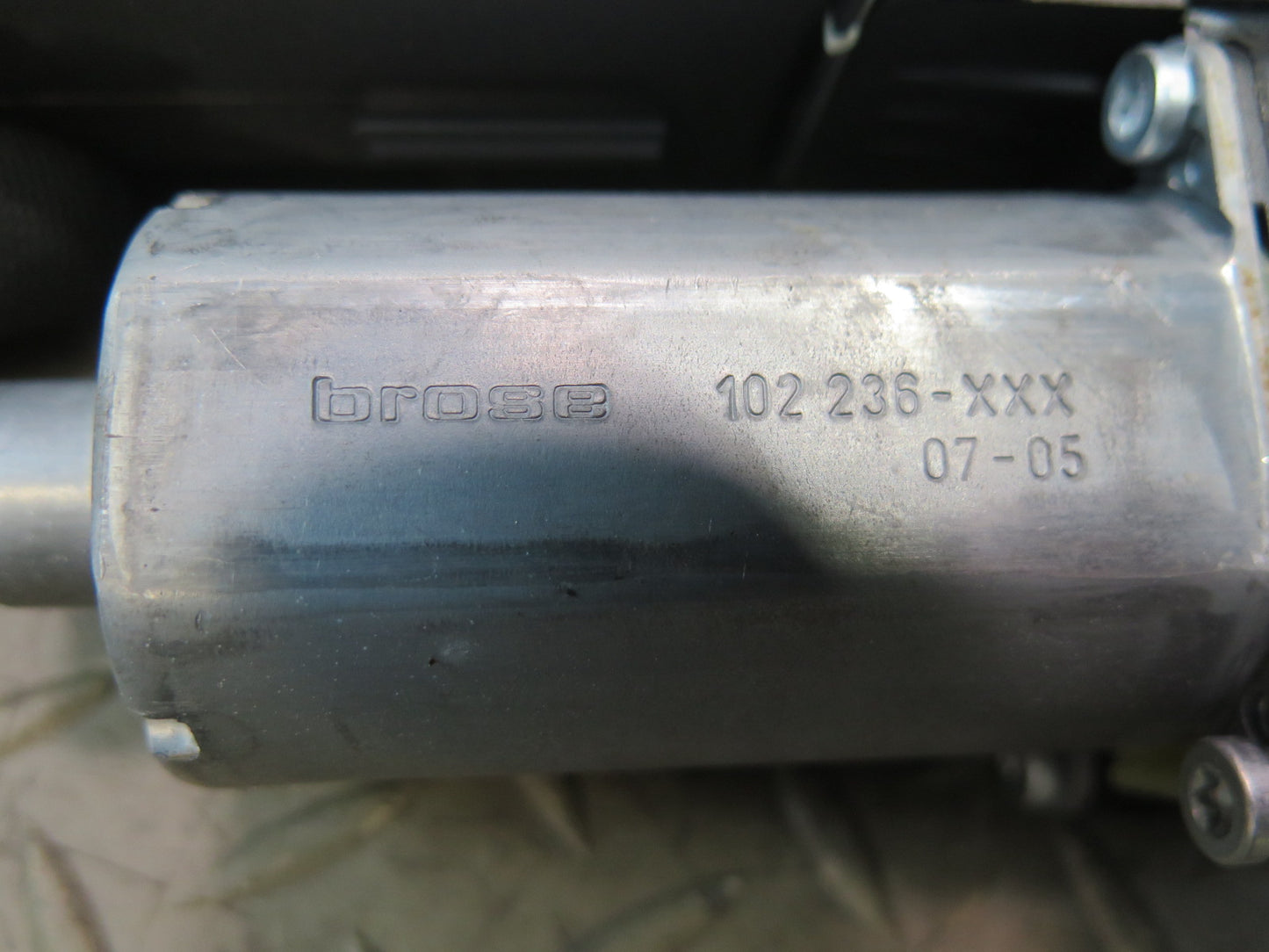 2003-2010 Porsche Cayenne 957 Rear Right Door Window Motor 7L0959794A