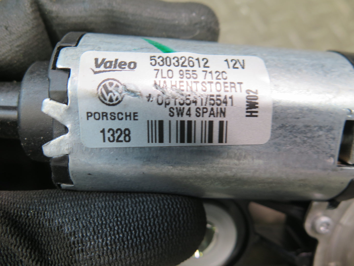 2003-2010 Porsche Cayenne 957 Rear Trunk Tailgate Wiper Motor 7L0955712C