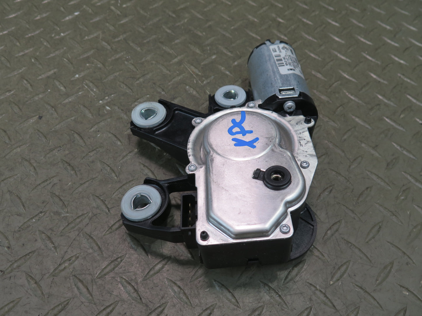 2003-2010 Porsche Cayenne 957 Rear Trunk Tailgate Wiper Motor 7L0955712C