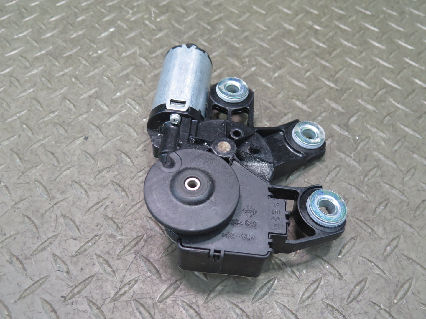 2003-2010 Porsche Cayenne 957 Rear Trunk Tailgate Wiper Motor 7L0955712C