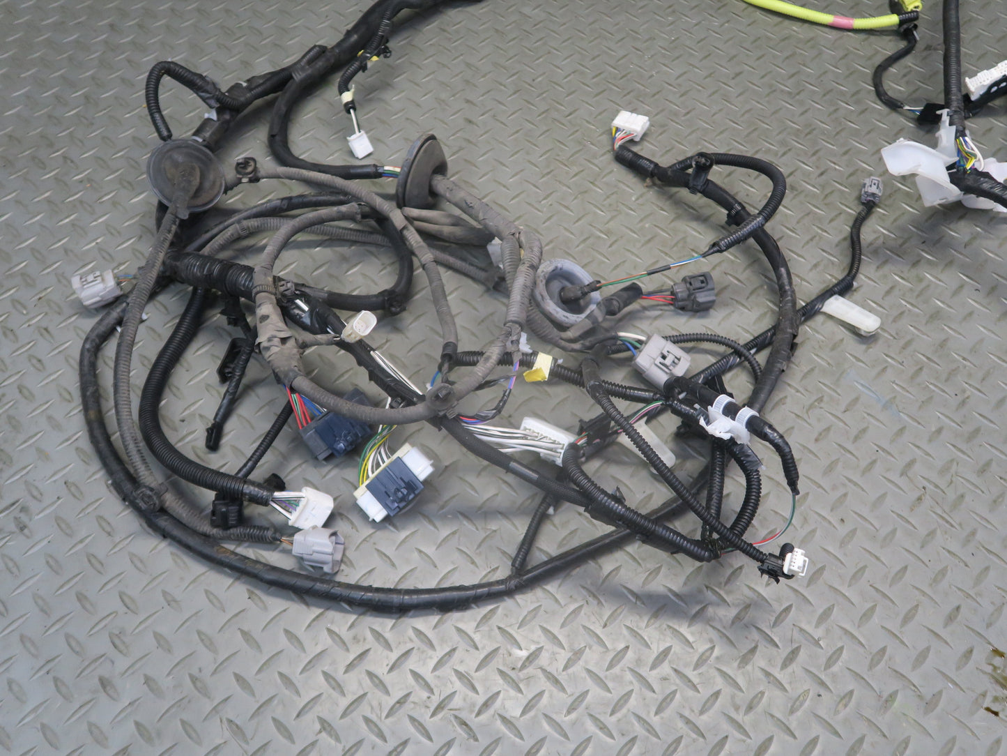 2010-2013 Lexus URJ150L GX460 Left Side Body Frame Floor Wire Wiring Harness