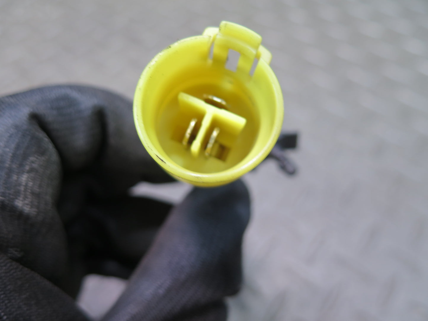 84-88 Toyota Cressida MX73 Fuel Pump Resistor 28515-43030 OEM