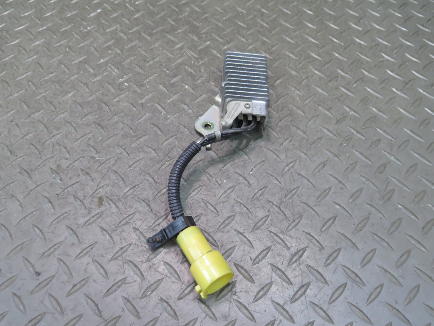 84-88 Toyota Cressida MX73 Fuel Pump Resistor 28515-43030 OEM