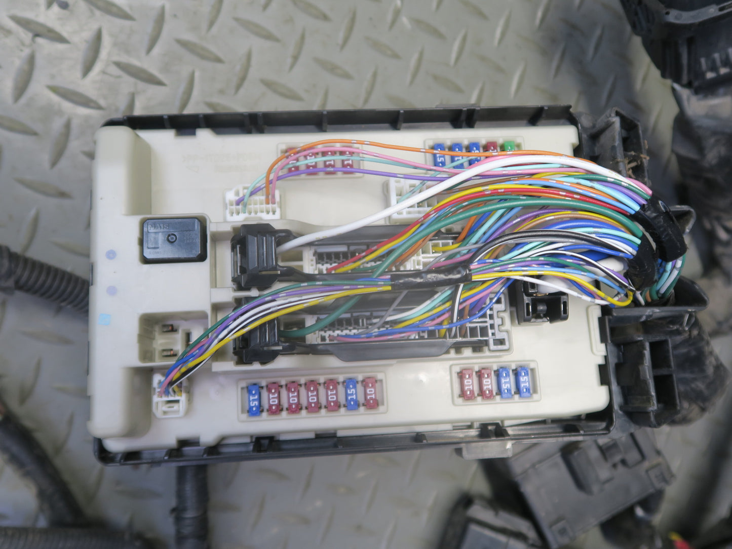 09-10 Nissan Z34 370Z A/T Engine Bay Wire Wiring Harness 24012-1ET2A OEM