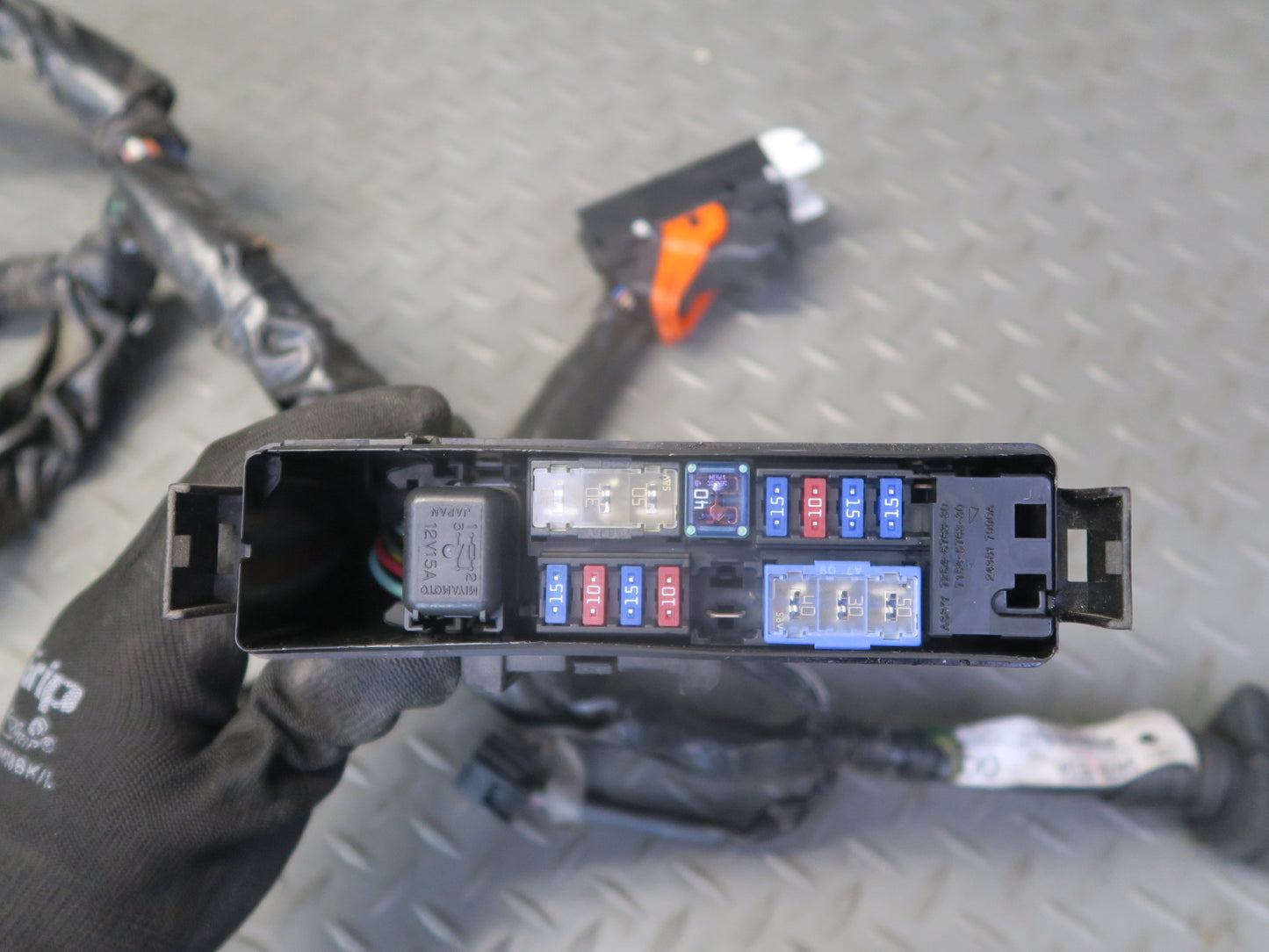 09-10 Nissan Z34 370Z A/T Engine Bay Wire Wiring Harness 24012-1ET2A OEM