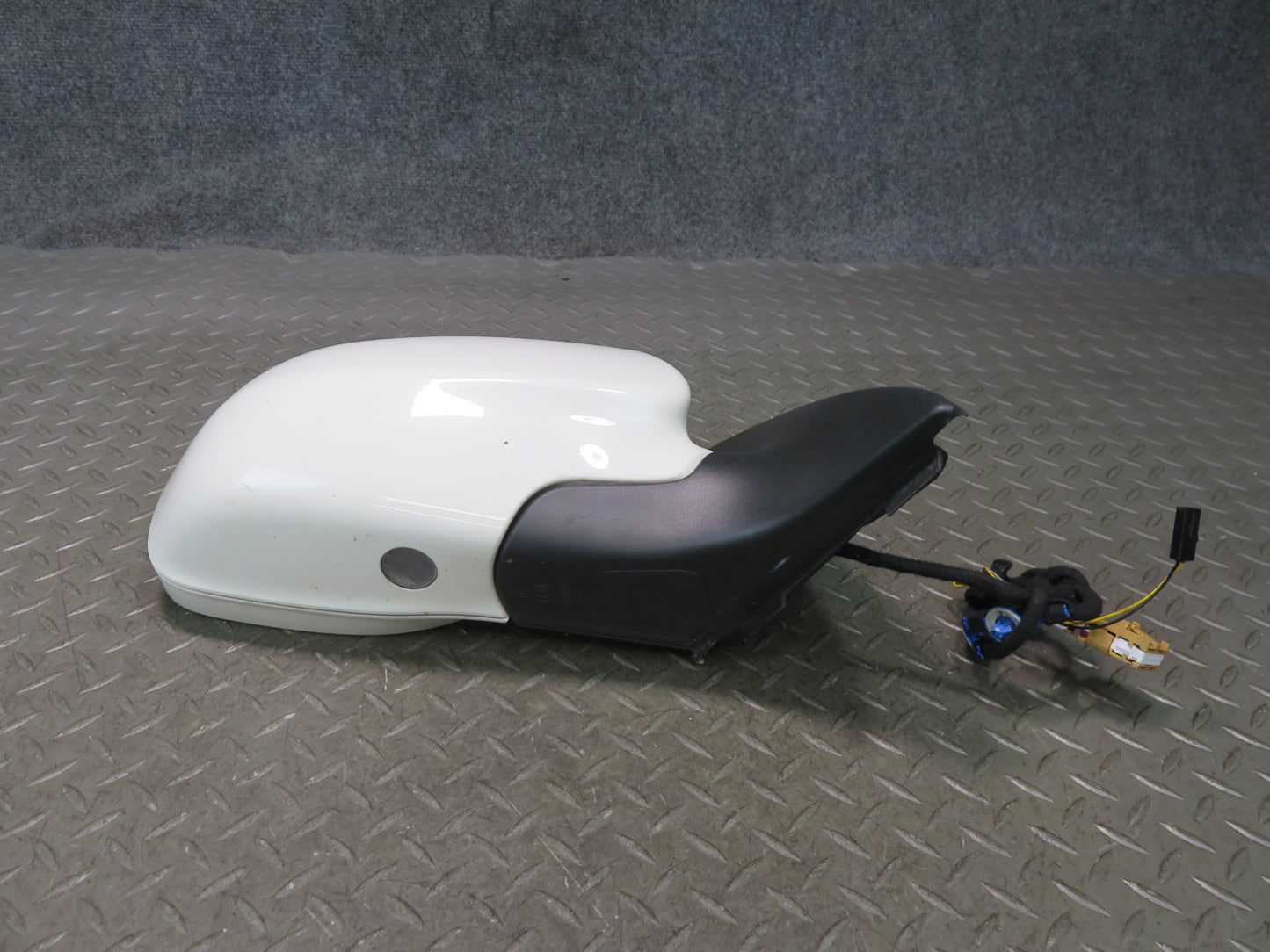 2008-2010 Porsche Cayenne 957 Right Exterior Side View Heated Mirror Sand White