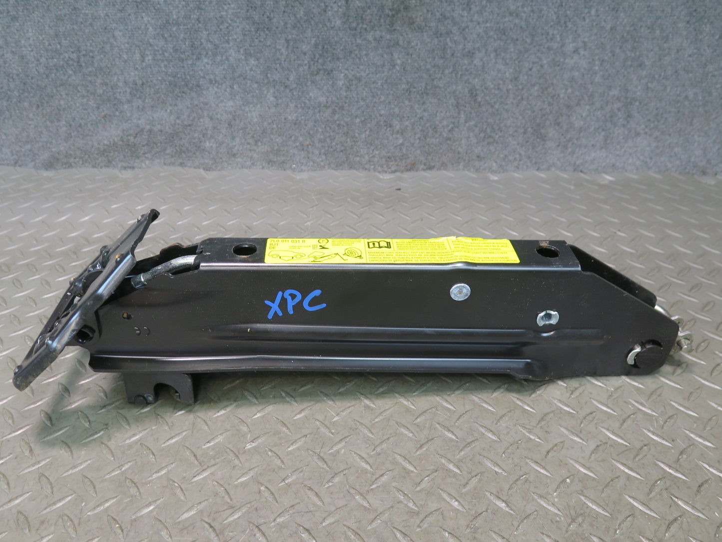 2003-2010 Porsche Cayenne 957 Emergency Spare Tire Lift Jack Tool KIT w Foam