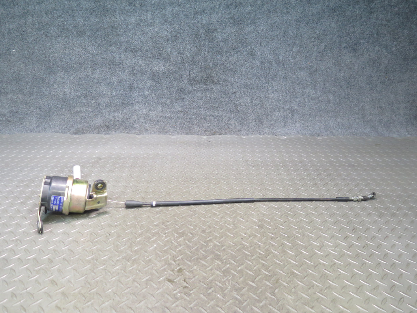 84-86 Toyota Cressida MX73 Cruise Control Speed Actuator Unit w Cable OEM
