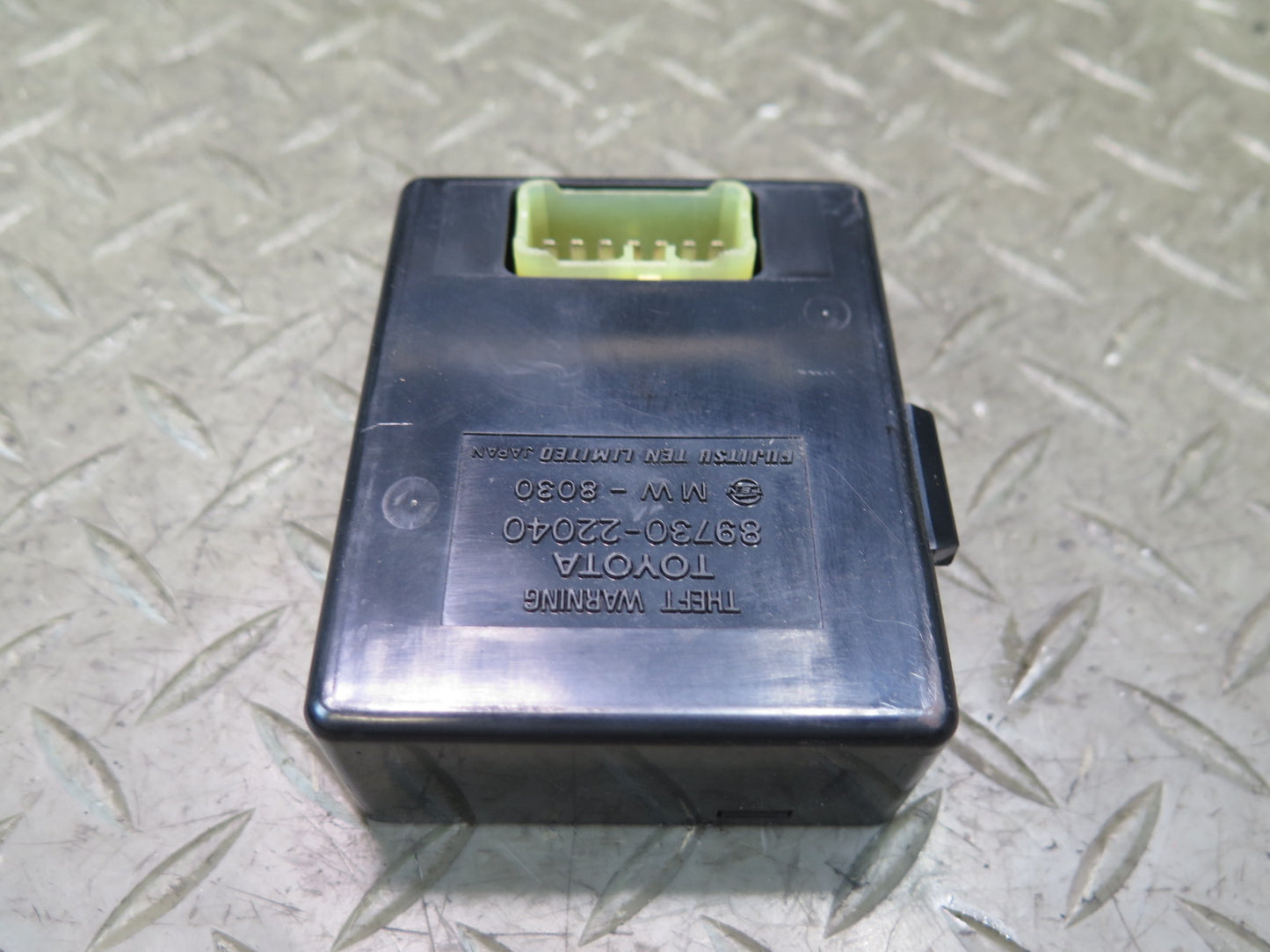 85-87 Toyota Cressida MX73 Theft Warning Locking Control Module 89730-22040 OEM