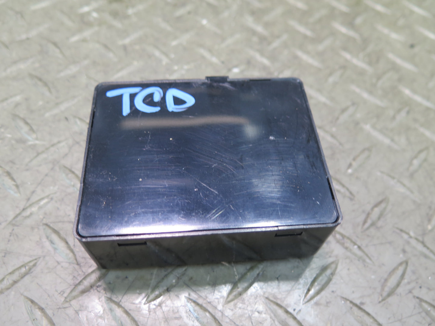 85-87 Toyota Cressida MX73 Theft Warning Locking Control Module 89730-22040 OEM