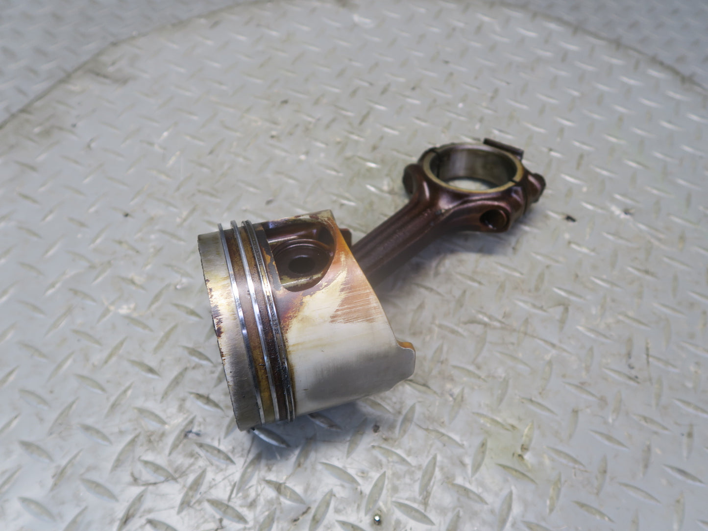 90-91 Mercedes W126 5.6 M117 117.968 Set of 8 Engine Piston w Connecting Rod OEM