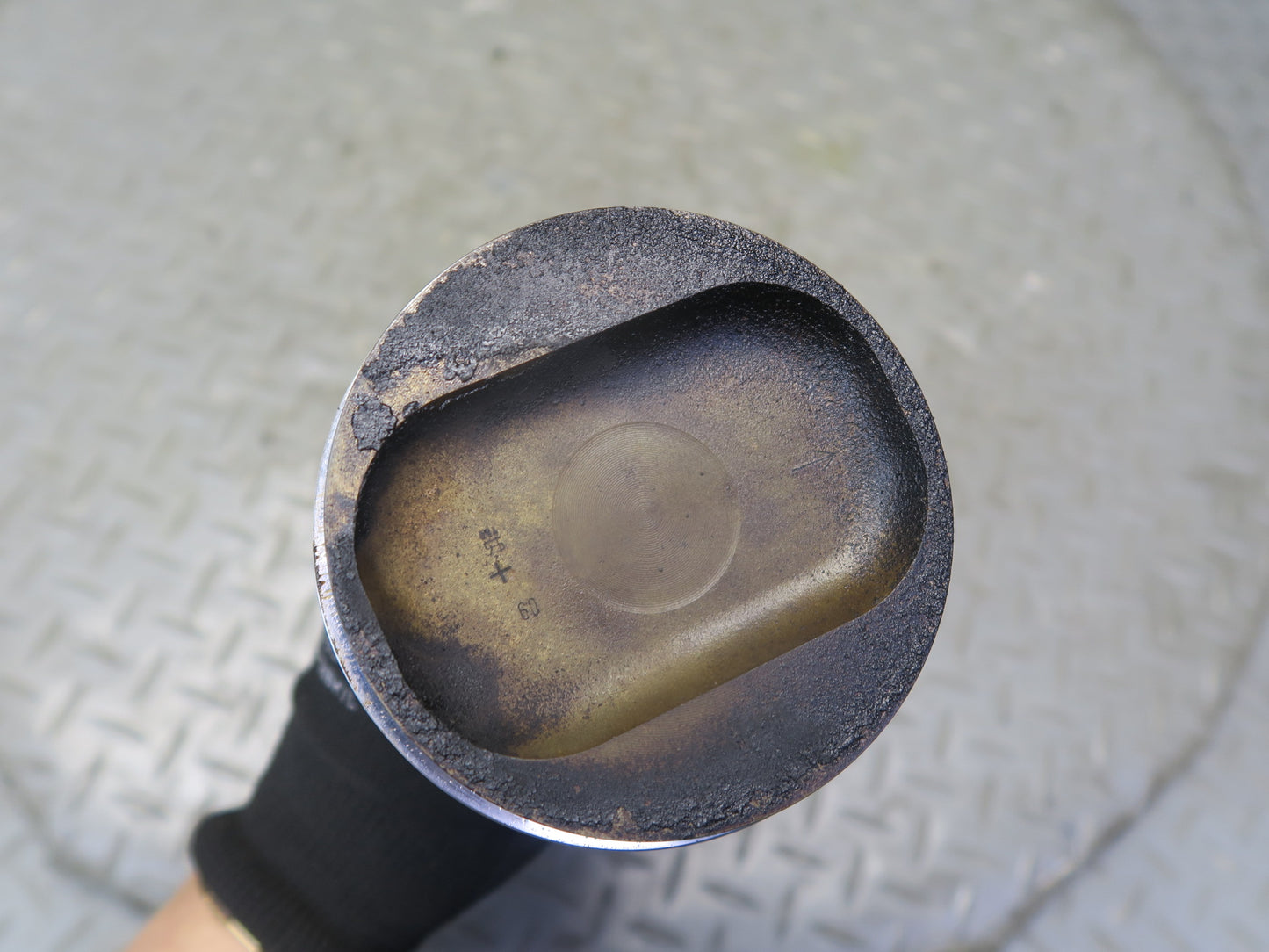 90-91 Mercedes W126 5.6 M117 117.968 Set of 8 Engine Piston w Connecting Rod OEM