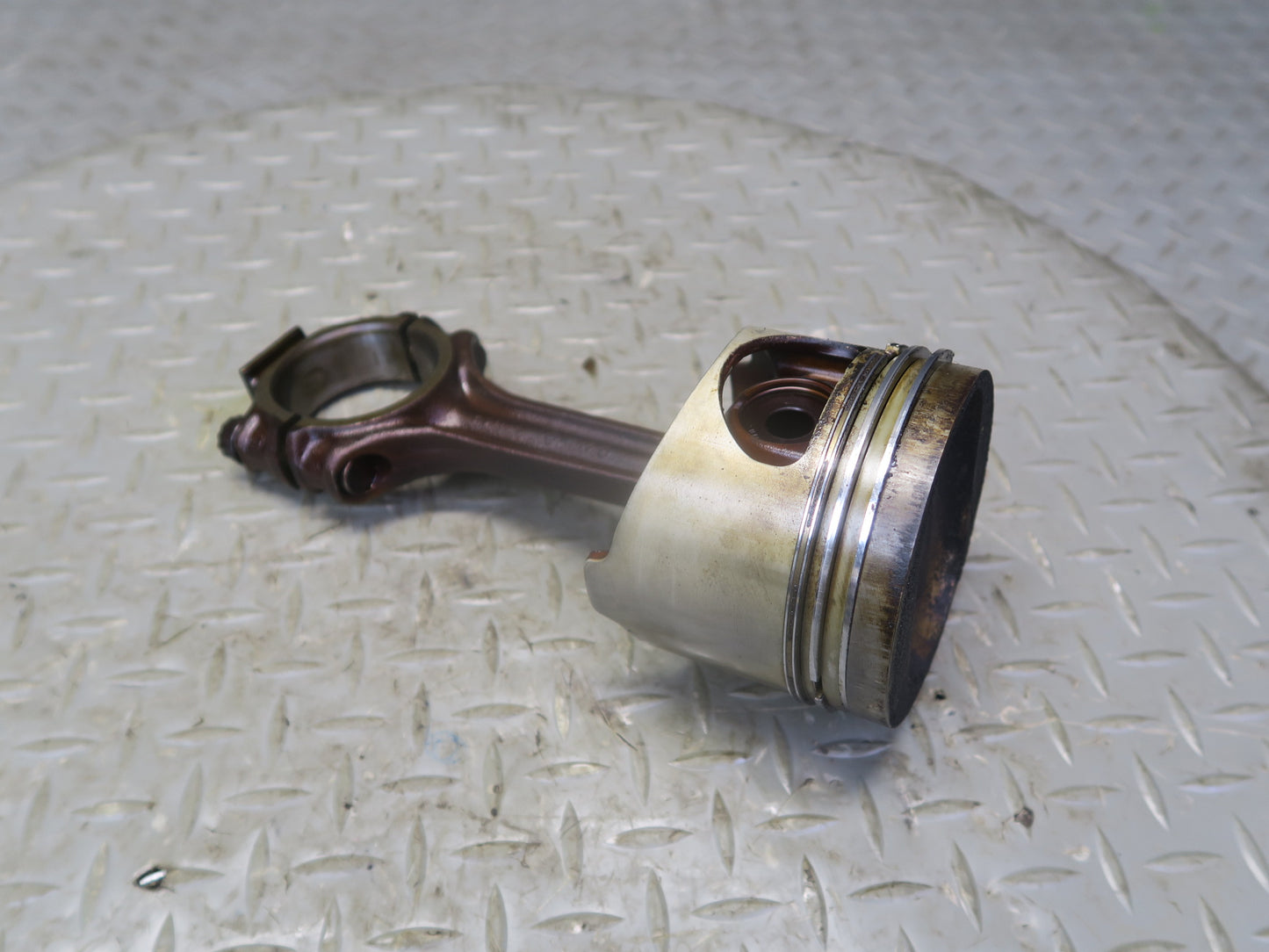 90-91 Mercedes W126 5.6 M117 117.968 Set of 8 Engine Piston w Connecting Rod OEM