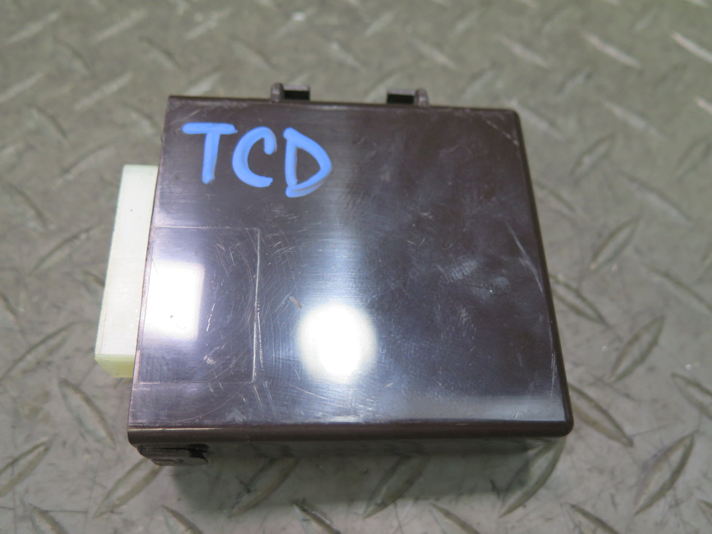 85-86 Toyota Cressida MX73 Door Control Module 85980-22110 OEM