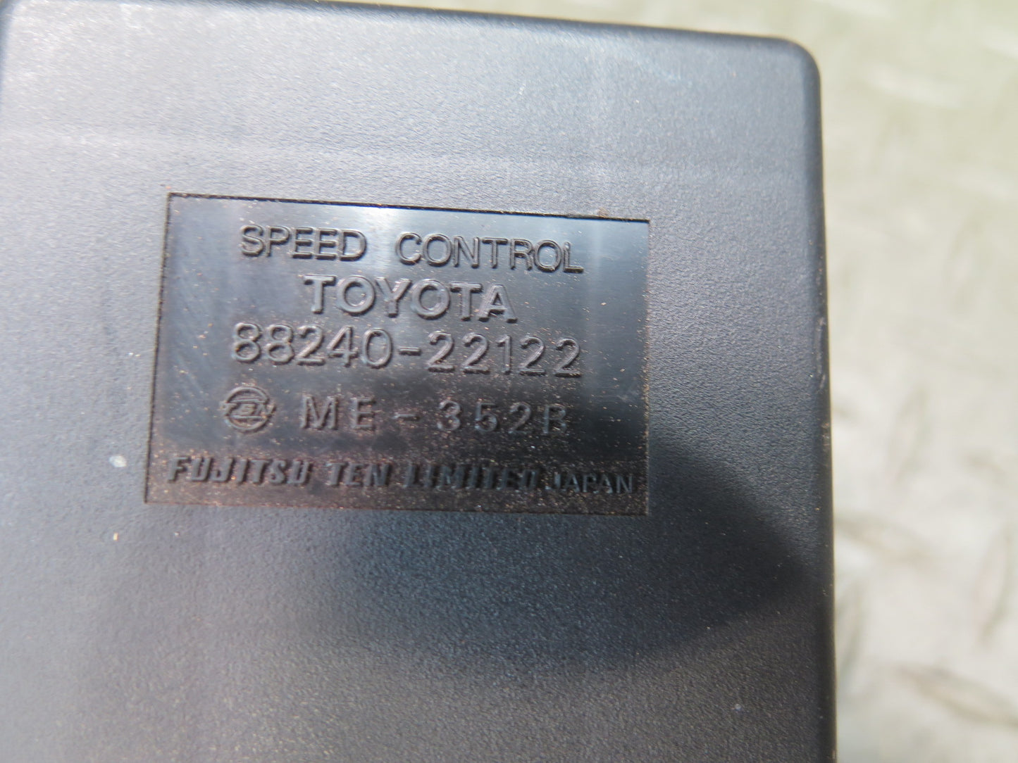 84-86 Toyota Cressida MX73 Speed Cruise Control Module 88240-22122 OEM