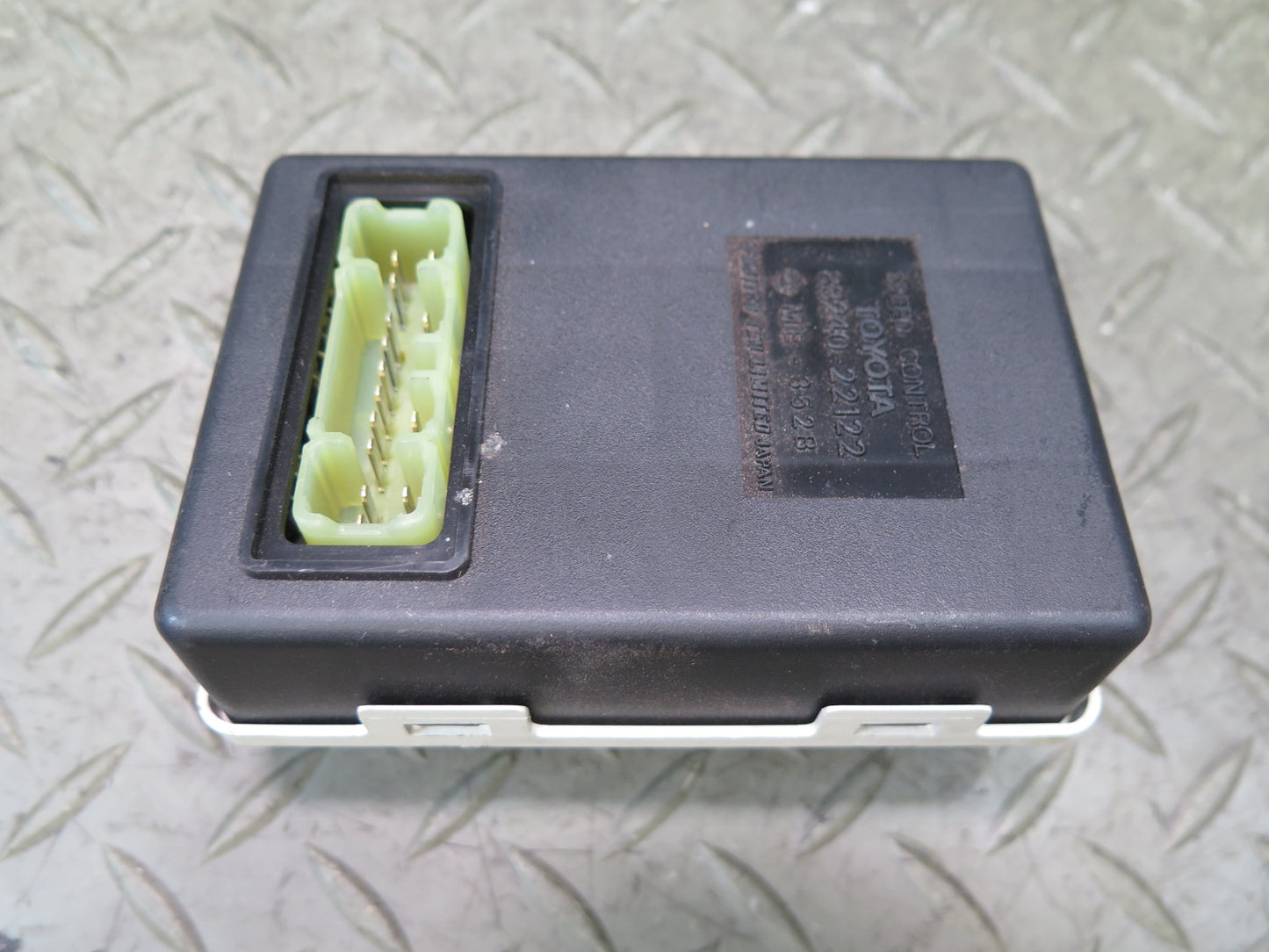 84-86 Toyota Cressida MX73 Speed Cruise Control Module 88240-22122 OEM