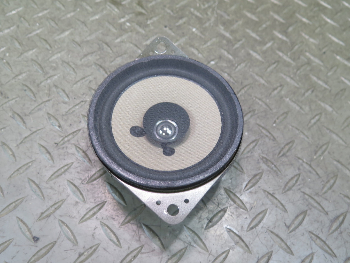 84-88 Toyota Cressida MX73 Set of 2 Front Left & Right Dash Speaker OEM