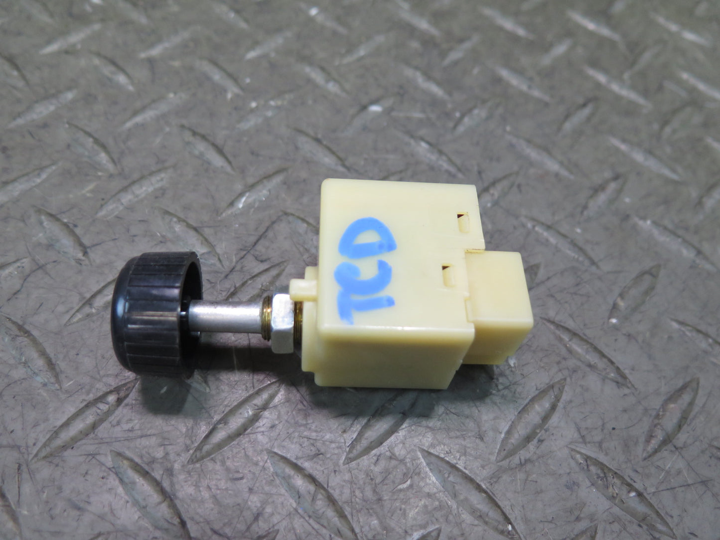 84-88 Toyota Cressida MX73 Instrument Cluster Light Dimmer Switch OEM