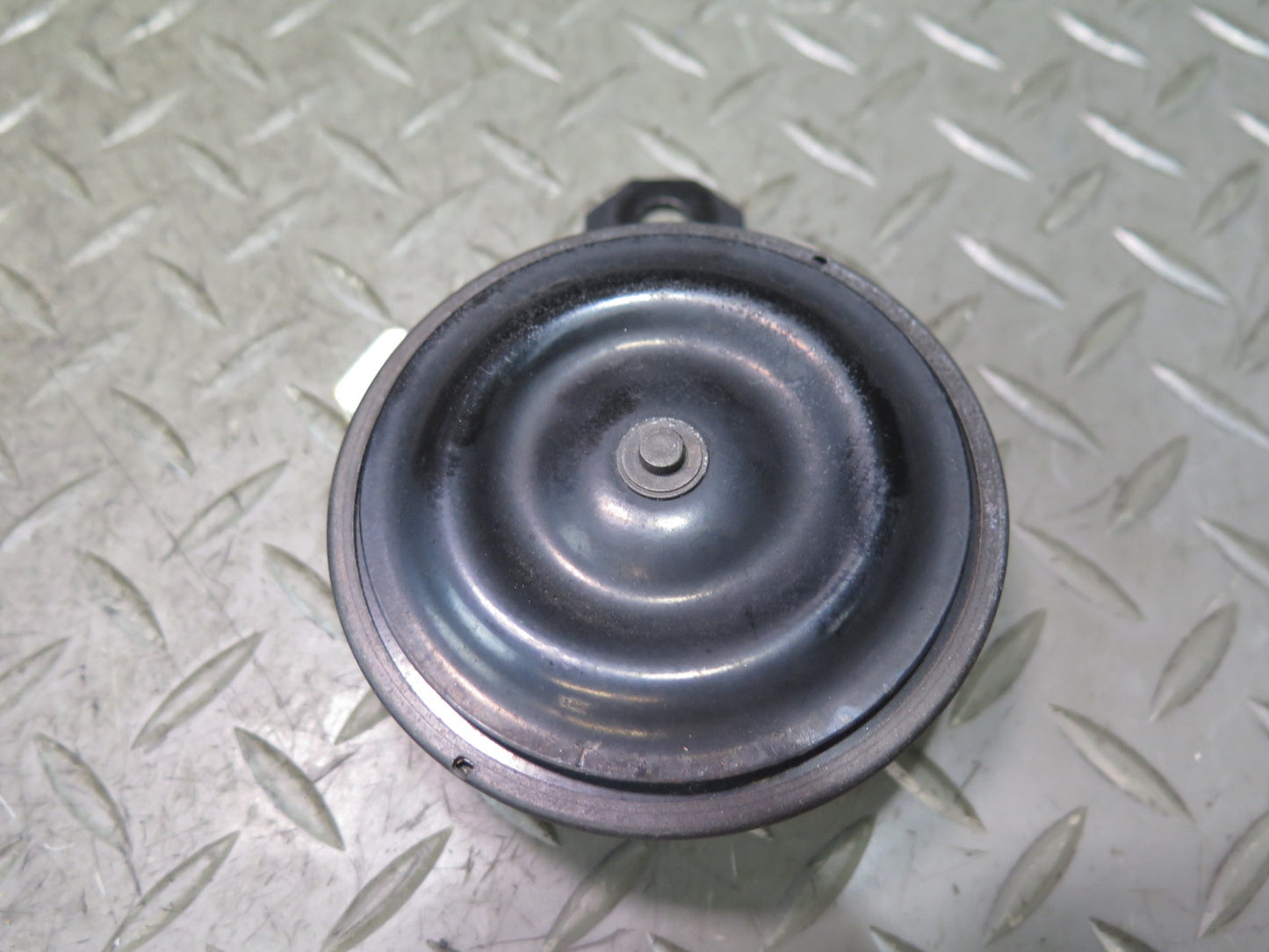 84-88 Toyota Cressida MX73 High & Low Tone Security Alarm Horn Siren Set OEM