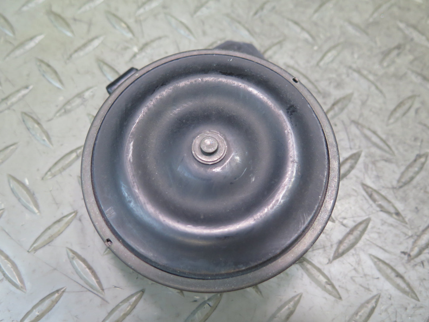 84-88 Toyota Cressida MX73 High & Low Tone Security Alarm Horn Siren Set OEM