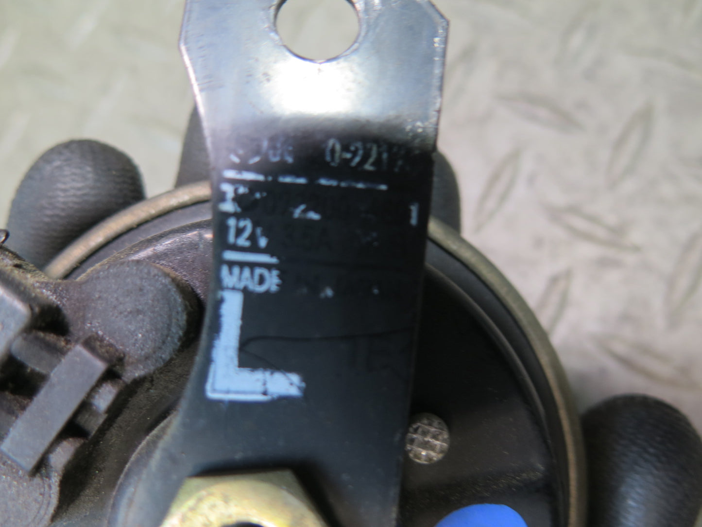 84-88 Toyota Cressida MX73 High & Low Tone Security Alarm Horn Siren Set OEM