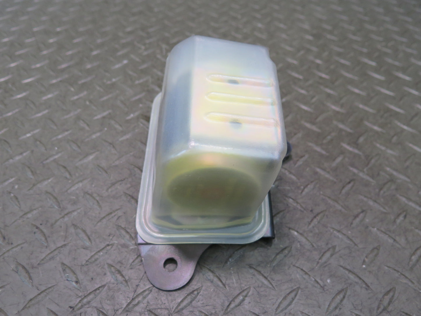84-86 TOYOTA CRESSIDA MX73 FRONT LEFT SIDE SEATBELT RETRACTOR SET OEM