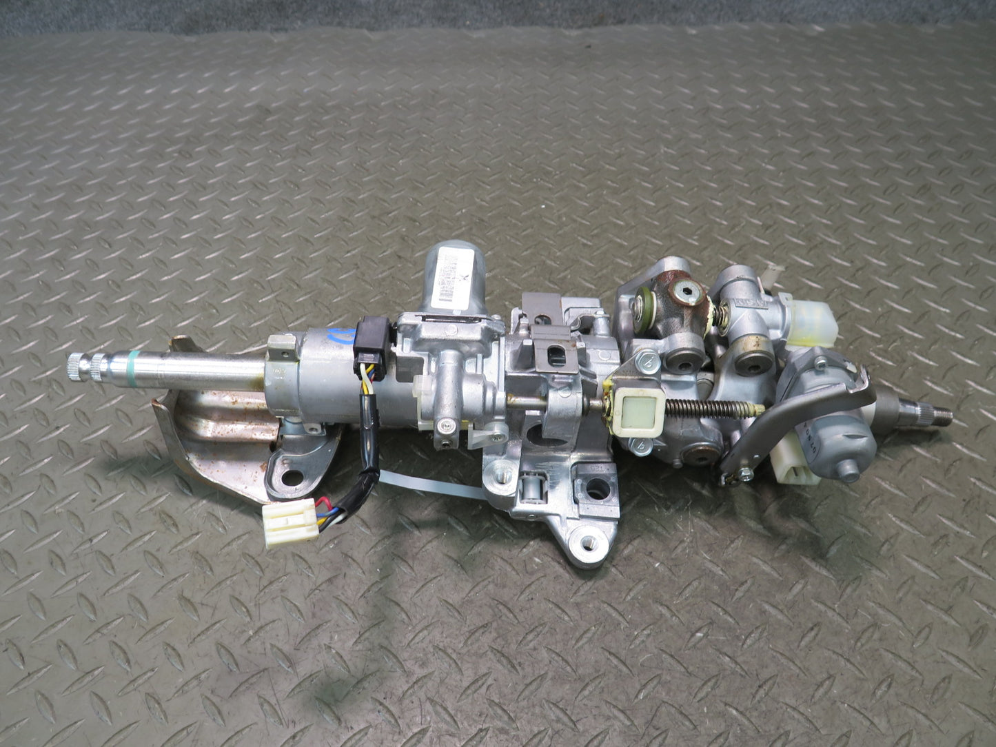 2010-2011 Lexus URJ150L GX460 Front Left Power Steering Column W/ Motor