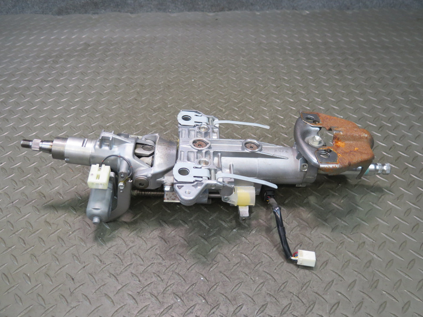 2010-2011 Lexus URJ150L GX460 Front Left Power Steering Column W/ Motor