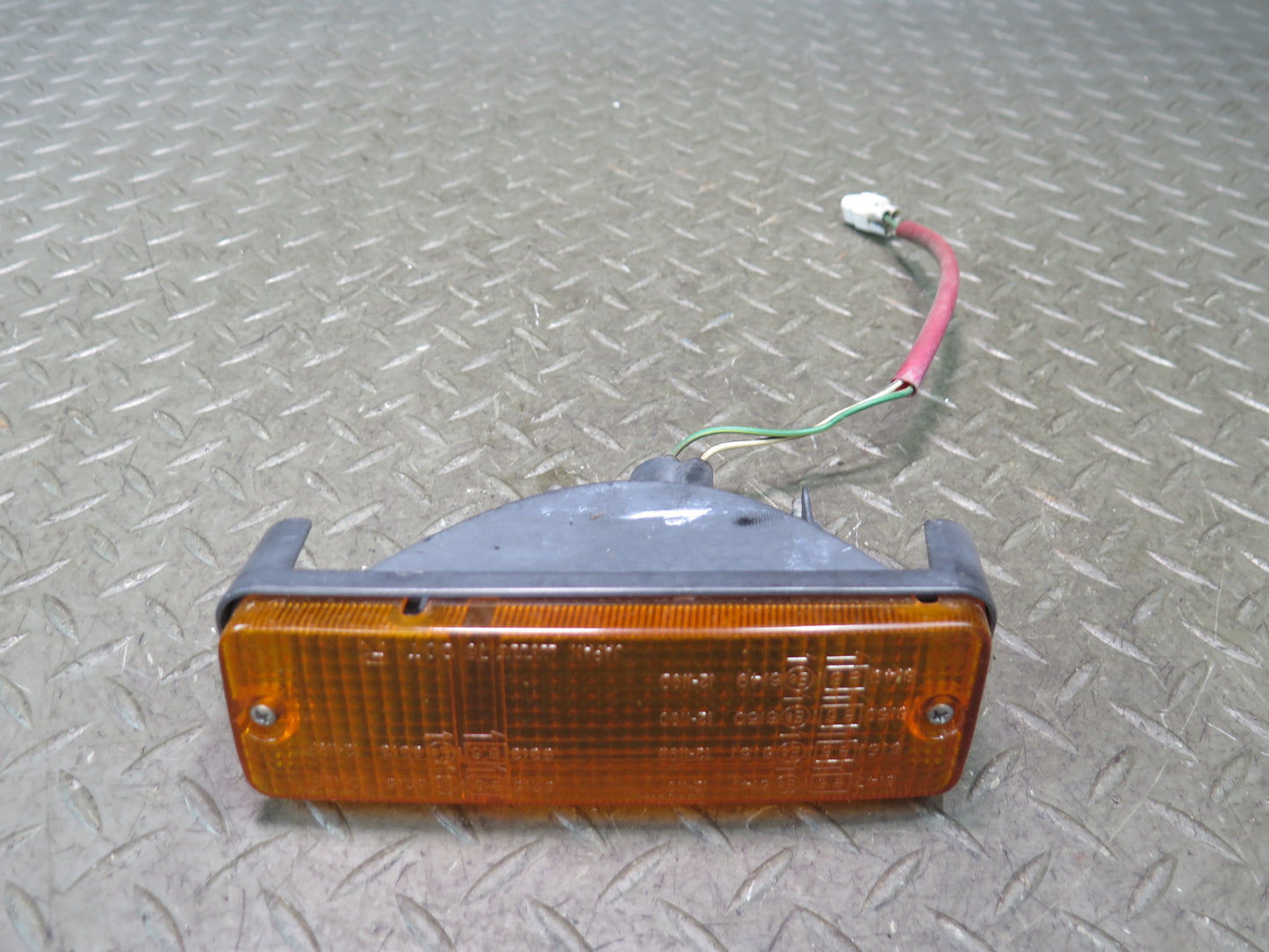 84-88 Toyota Cressida MX73 Front Right & Left Bumper Turn Light Lamp Set OEM