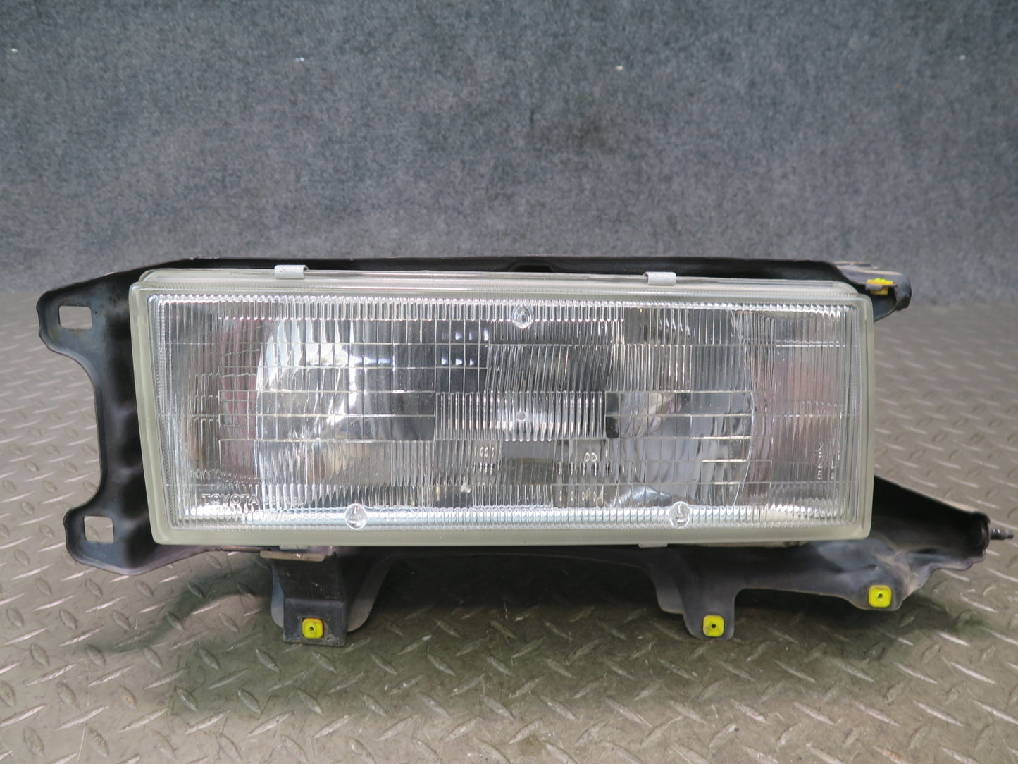 84-86 Toyota Cressida MX73 Front Left Halogen Headlight Lamp 45K Miles OEM