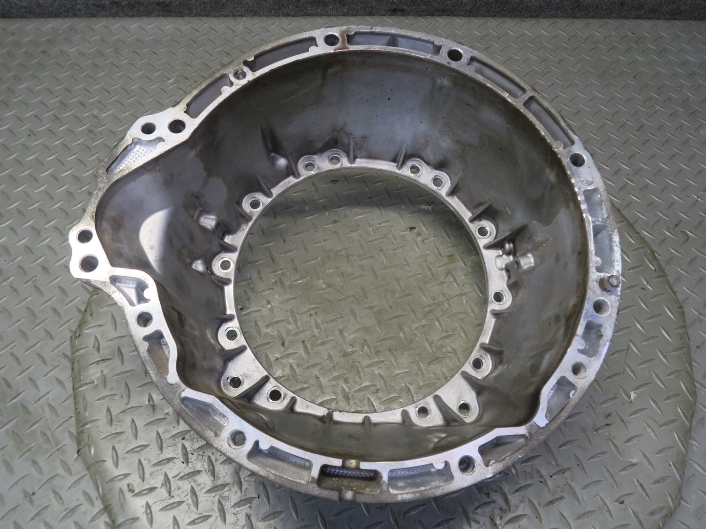 2008-2015 Lexus URJ201L LX570 Automatic Transmission Bell Housing