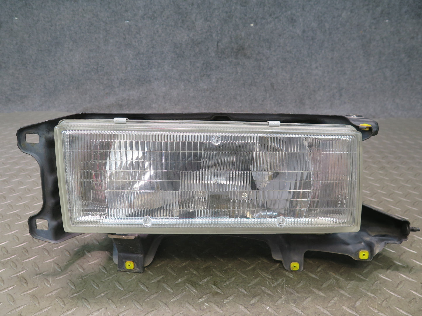 84-86 Toyota Cressida MX73 Front Left Halogen Headlight Lamp 45K Miles OEM