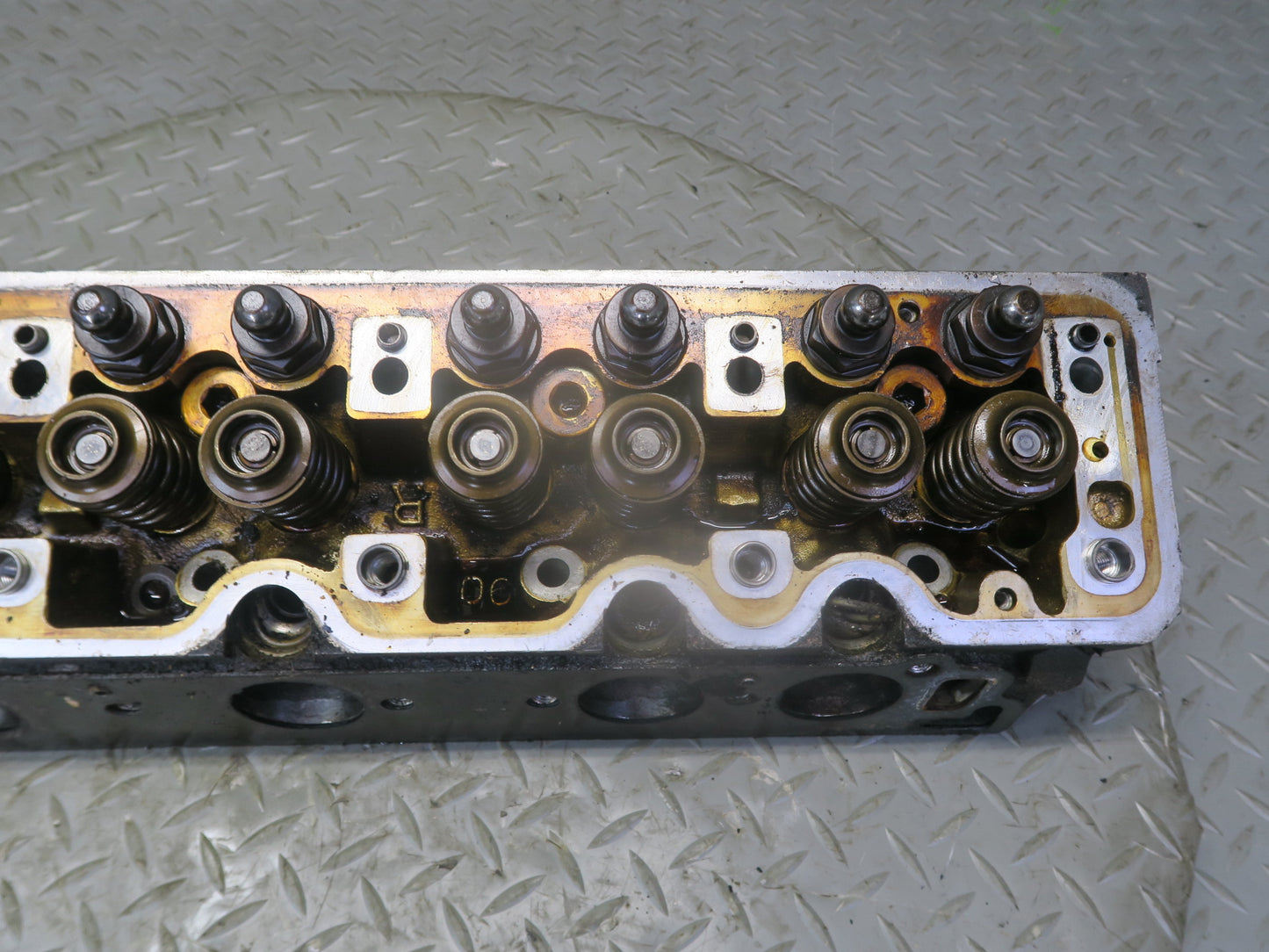 86-91 Mercedes W126 560 SEL 5.6L M117 117.968 Engine Right Cylinder Head OEM