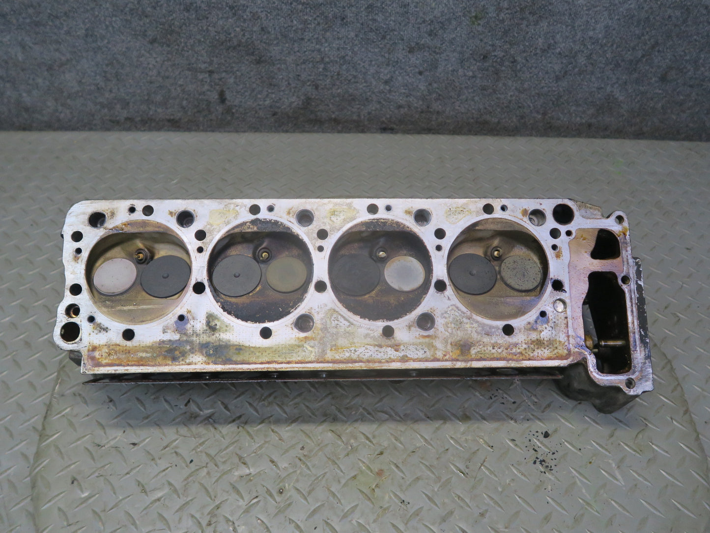 86-91 Mercedes W126 560 SEL 5.6L M117 117.968 Engine Right Cylinder Head OEM