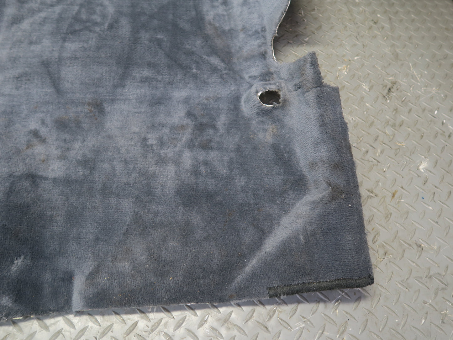 84-86 Toyota Cressida MX73 Sedan Set of 4 Interior Floor MAT Carpet Liner OEM