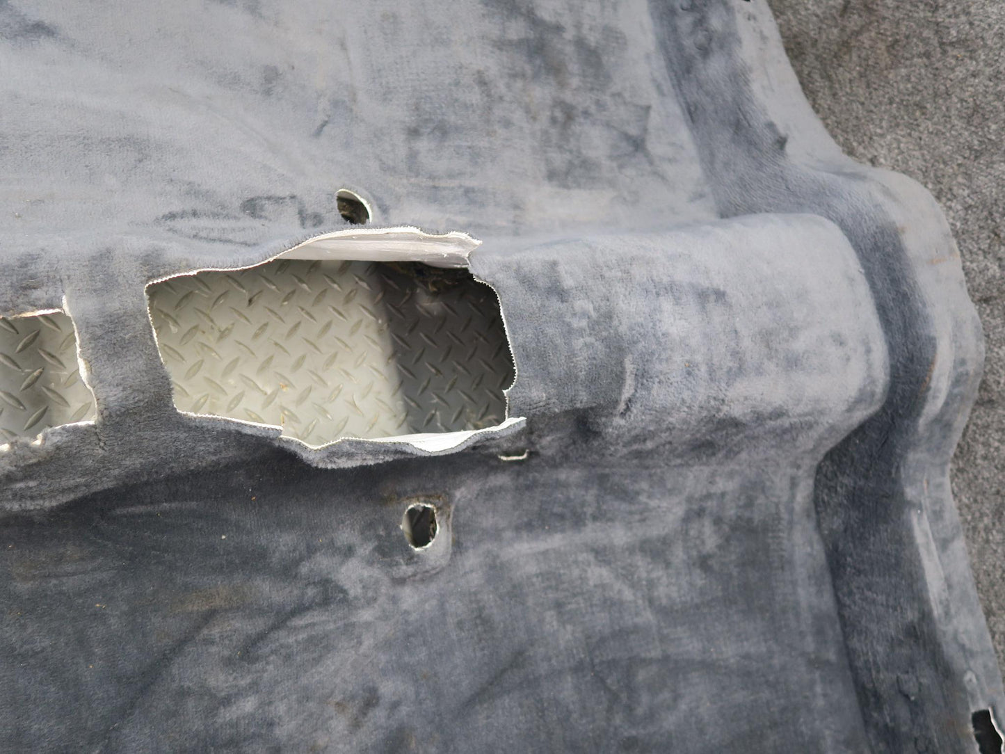 84-86 Toyota Cressida MX73 Sedan Set of 4 Interior Floor MAT Carpet Liner OEM