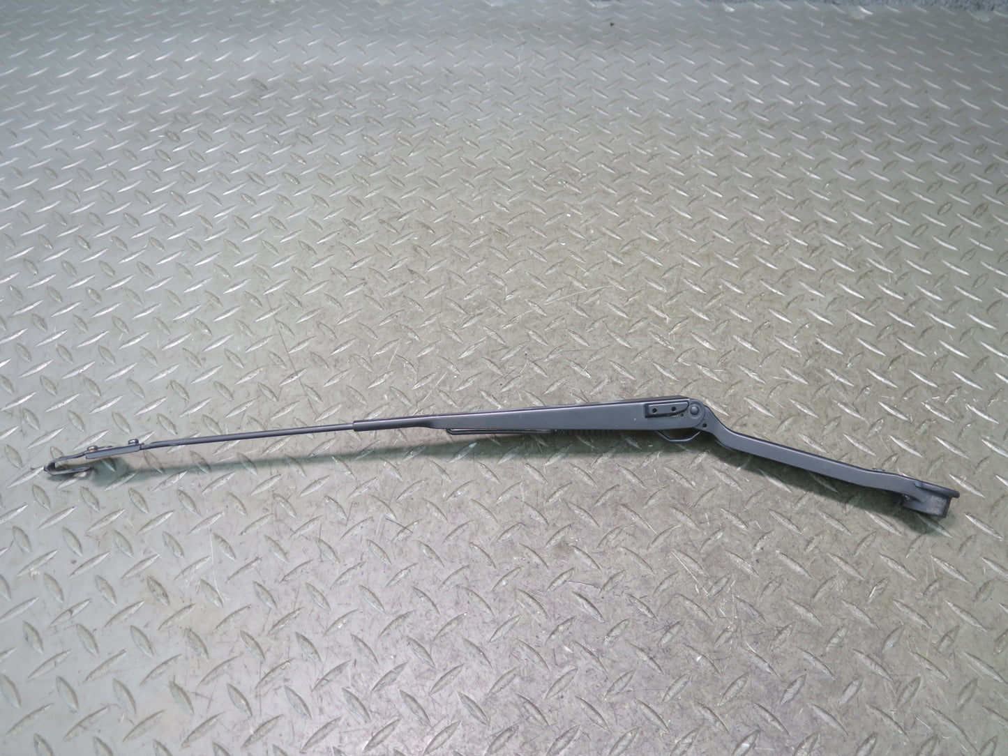 84-86 Toyota Cressida MX73 Set of 2 Front Left & Right Wiper Arm OEM