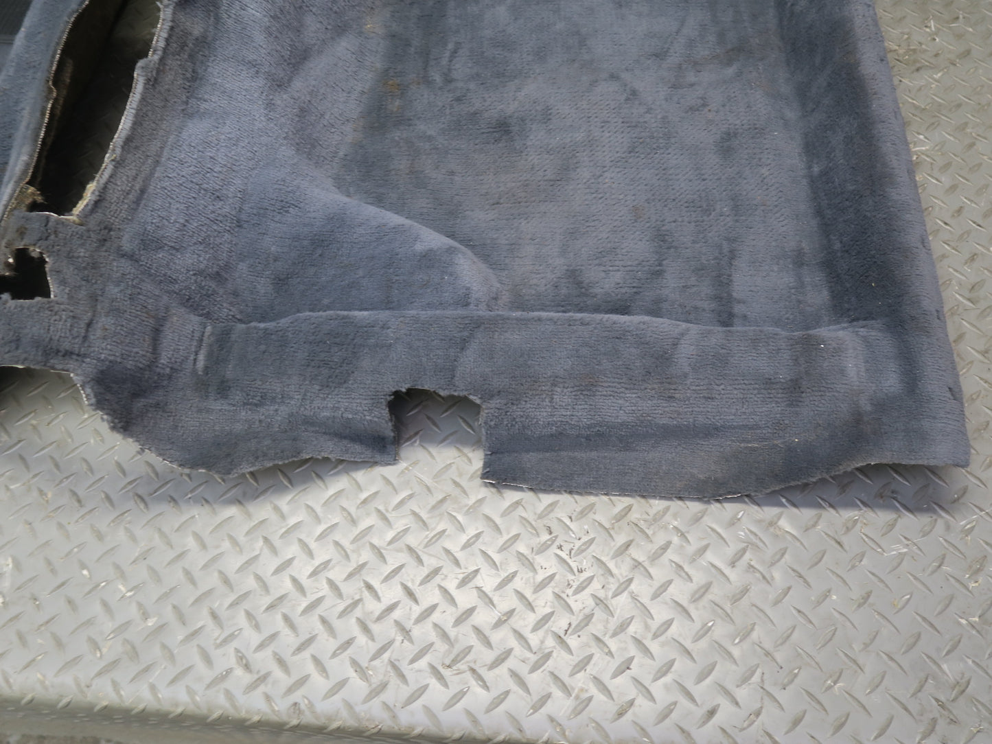 84-86 Toyota Cressida MX73 Sedan Set of 4 Interior Floor MAT Carpet Liner OEM