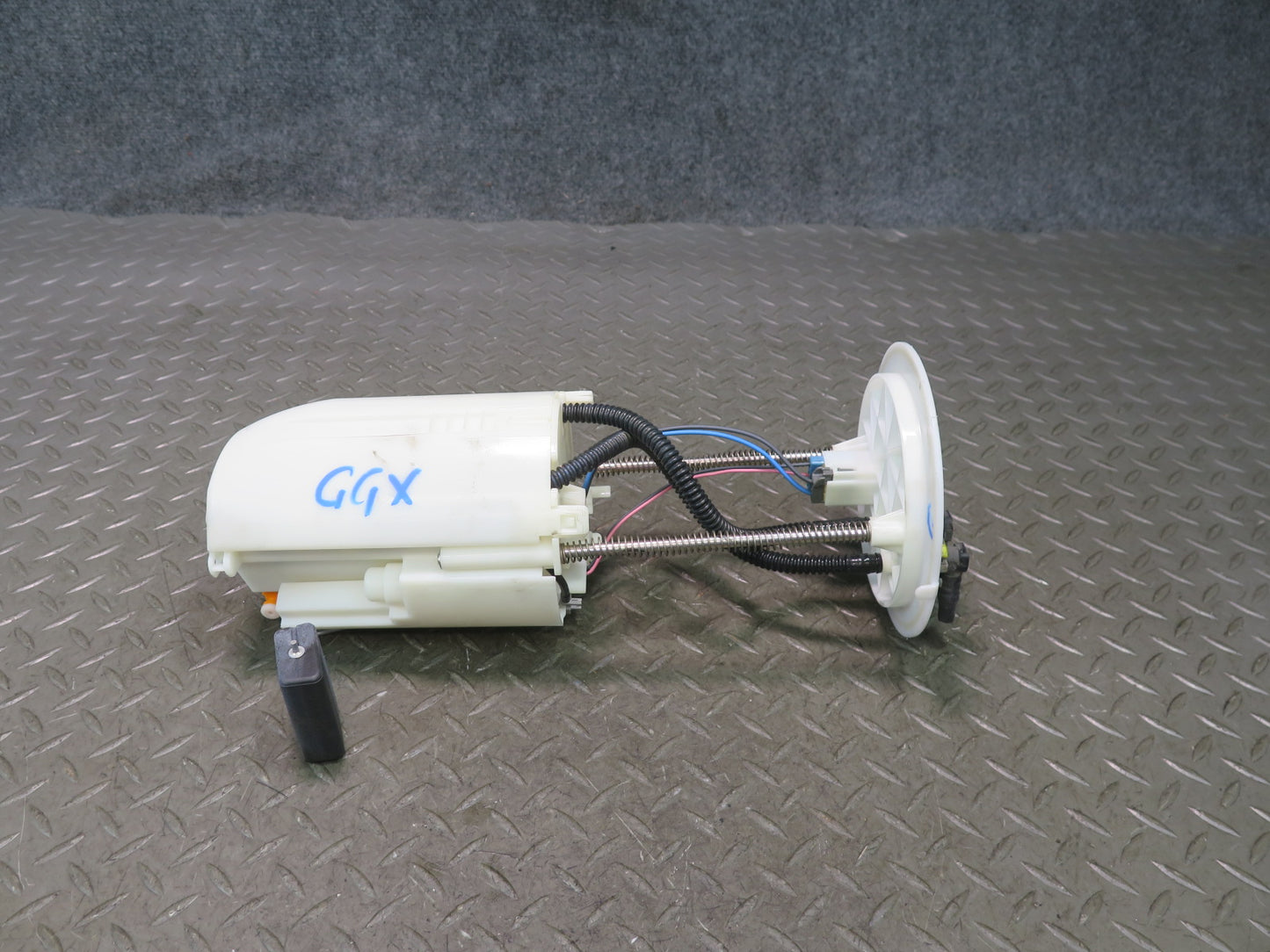 2010-2023 Lexus URJ150L GX460 Fuel Pump  Level Sensor Assembly 77020-35150