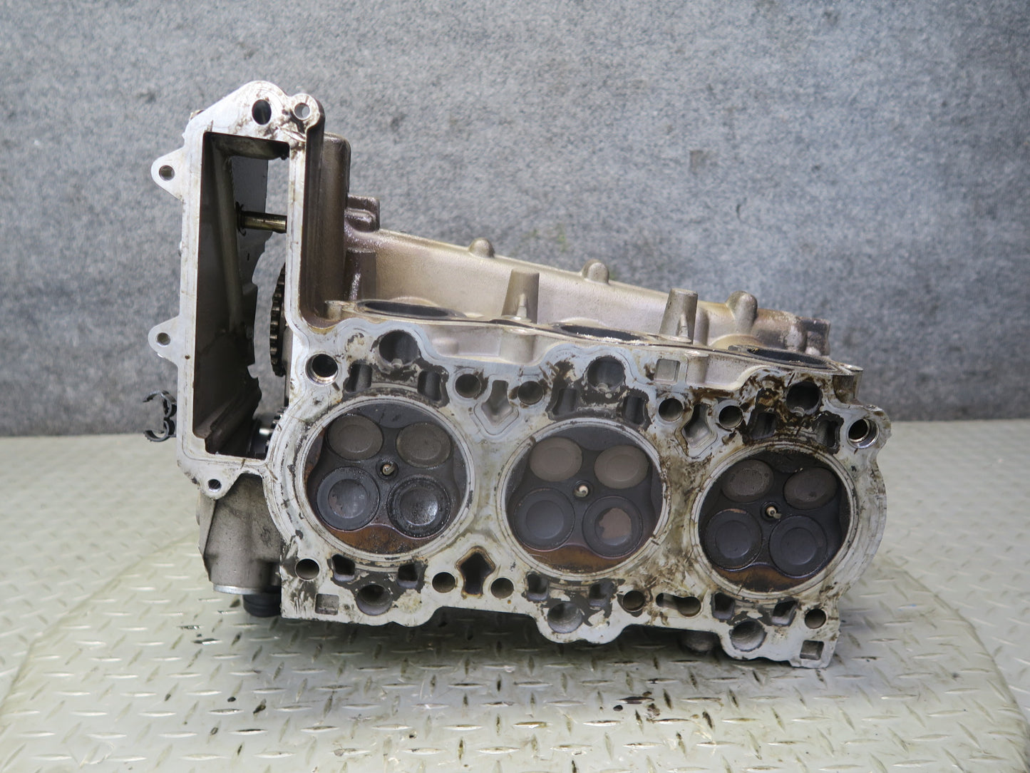 1999 Porsche 911 3.4L M96.01 Engine Right Cylinder Head w Camshafts & Cover 19k
