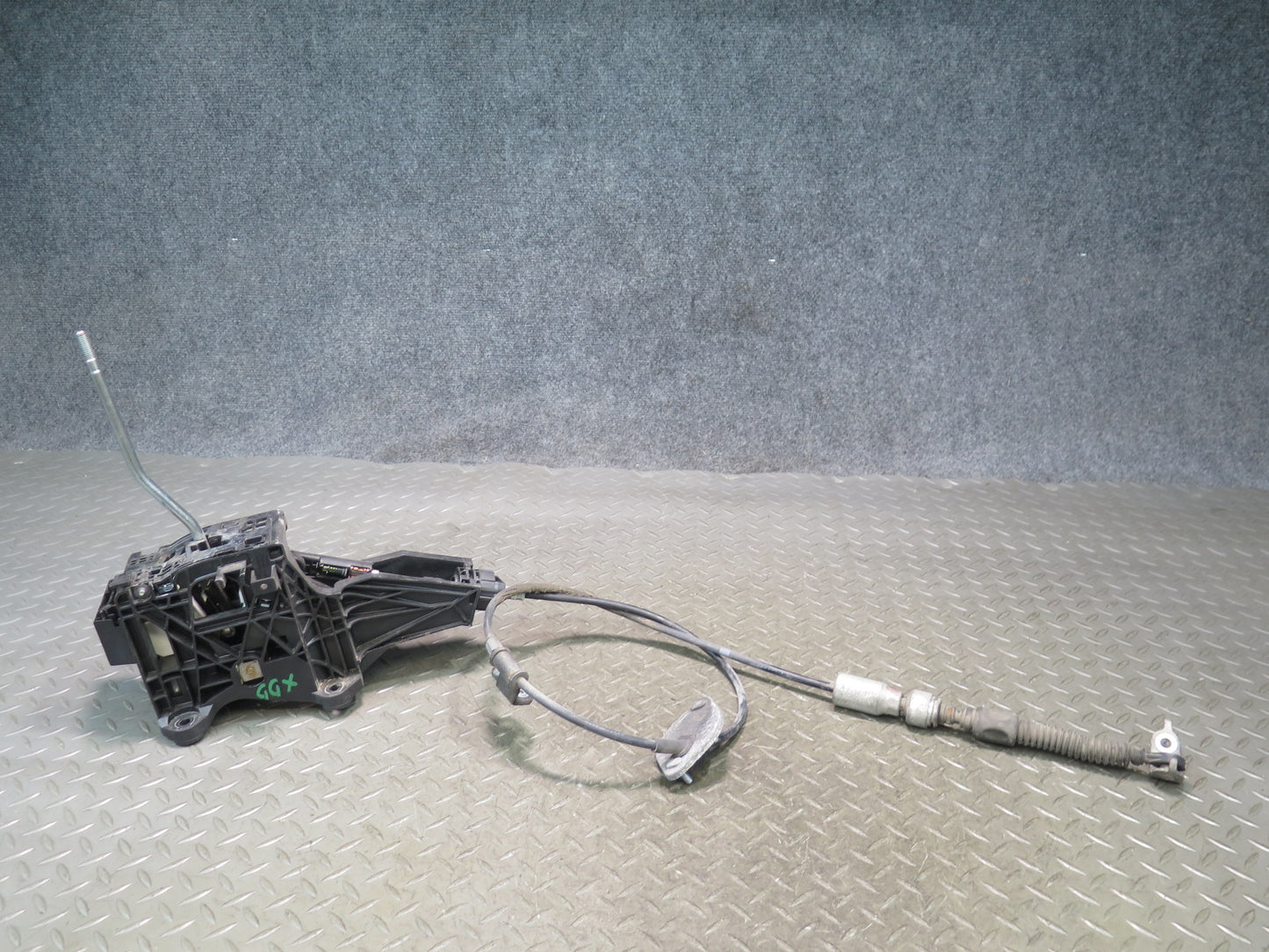 2010-2013 Lexus URJ150L GX460 Automatic Transmission Shifter w Cable
