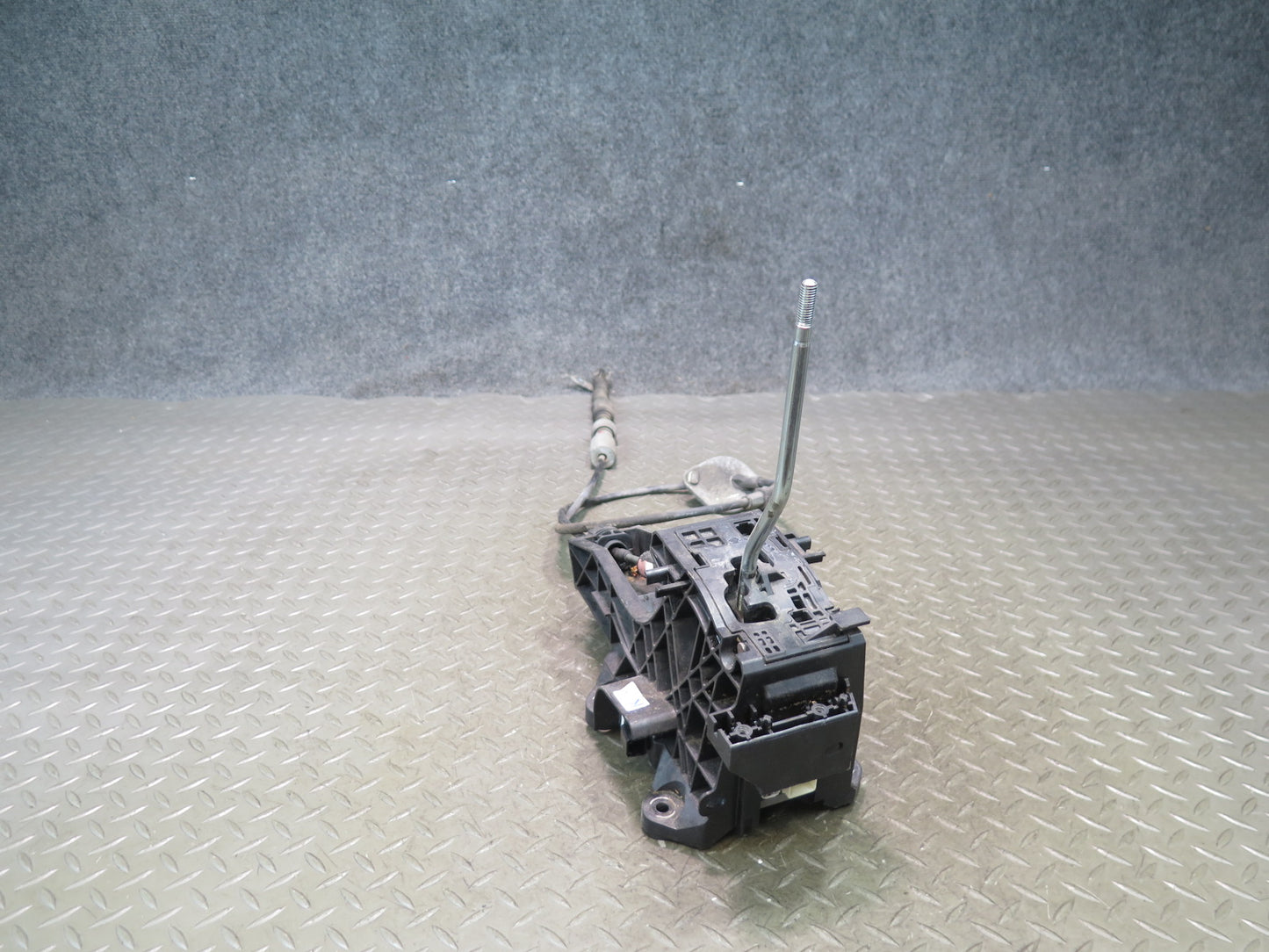 2010-2013 Lexus URJ150L GX460 Automatic Transmission Shifter w Cable