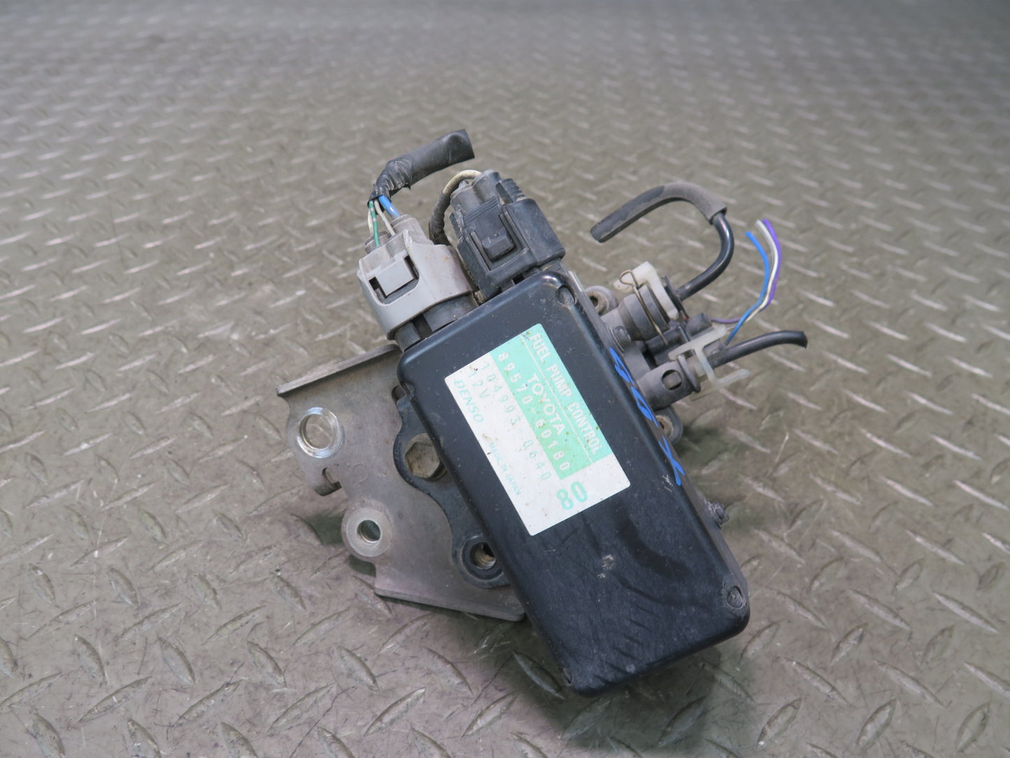 2010-2023 Lexus URJ150L GX460 Fuel Pump Control Module Unit 89570-60180